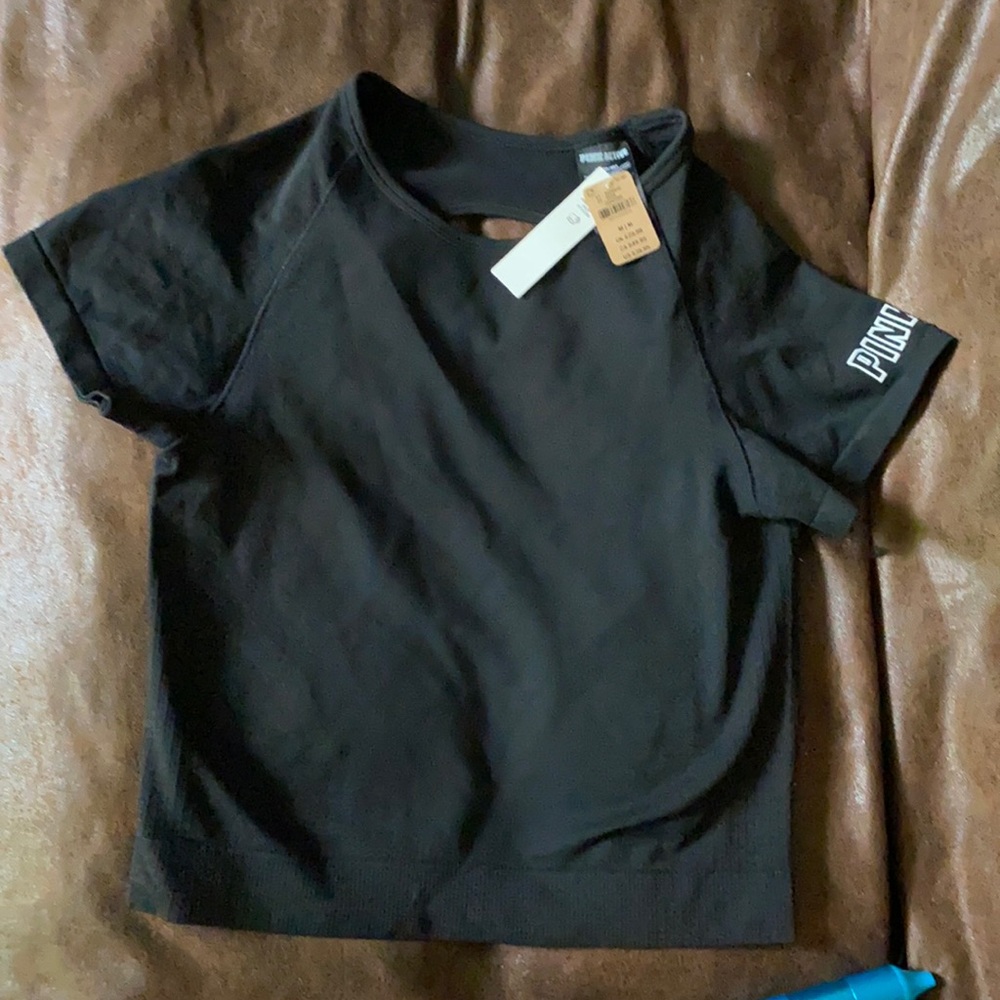 VS Cutout back workout crop top